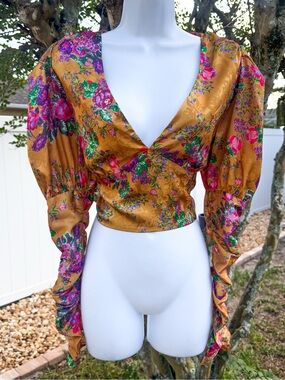 Satin-Look Floral Crop Top Puff Sleeve Gold Statement Blouse L